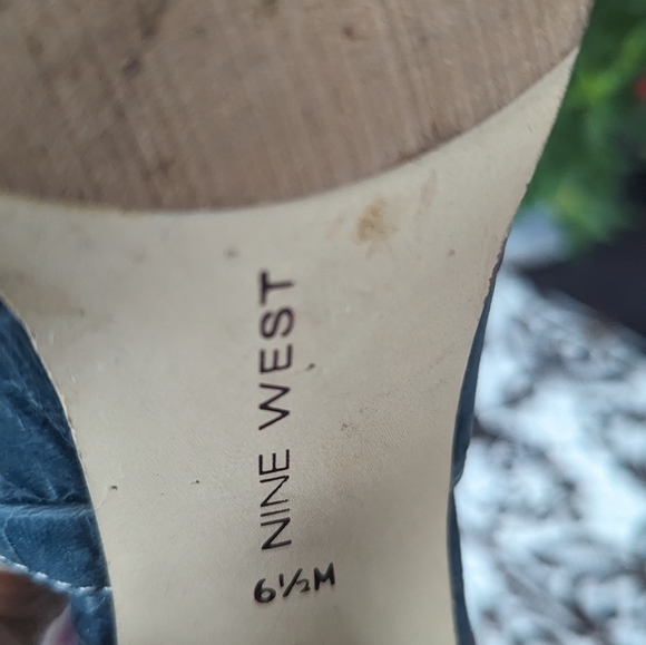 Nine West‎ Blue Crocodile Slip on Leather Sandal - Picture 11 of 11